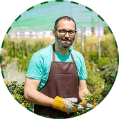 Meet the People Behind  the Fields - 世界杯赛程